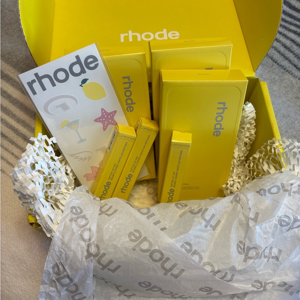 Rhode phone case - iPhone 14 Pro - yellow lemontini